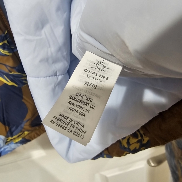 Offline Aerie Chillside Ski Floral Puffer Jacket - Picture 10 of 10